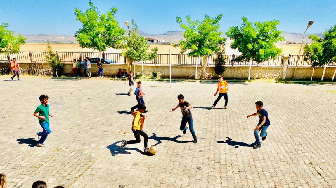 Futbol ve Voleybol Turnuvalarımızı Başarılı Bir Şekilde Gerçekleştirdik